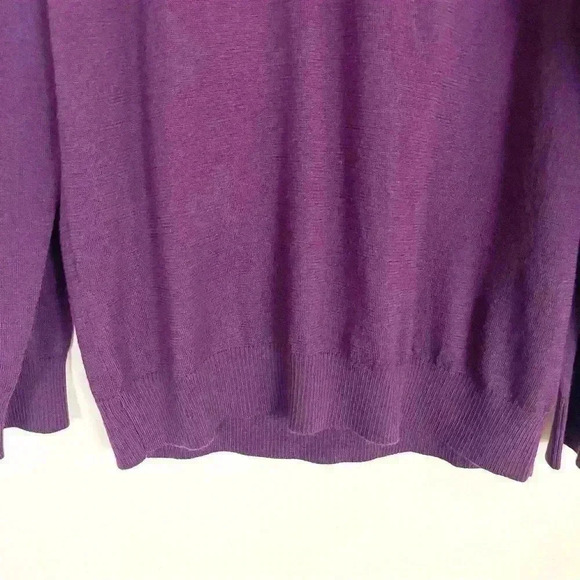 NWT G.H Bass Maroon V-Neck 100% Wool Ribbed Cuff & Hem Lightweight Sweater XL - Picture 3 of 11